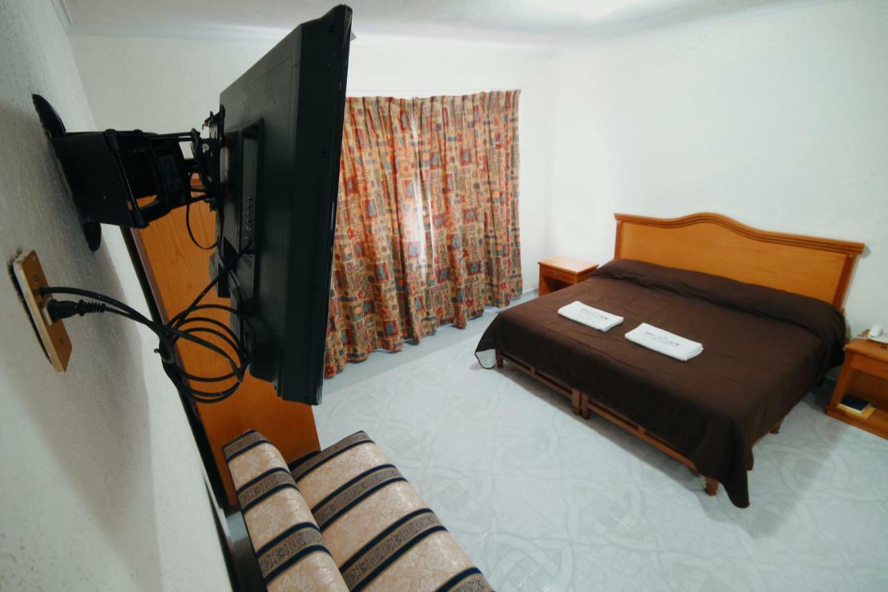 Hotel El Conquistador Monarca. Zitacuaro Luaran gambar
